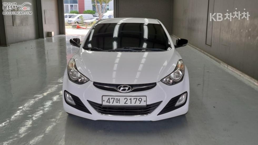 Hyundai Avante — miniaturë 3