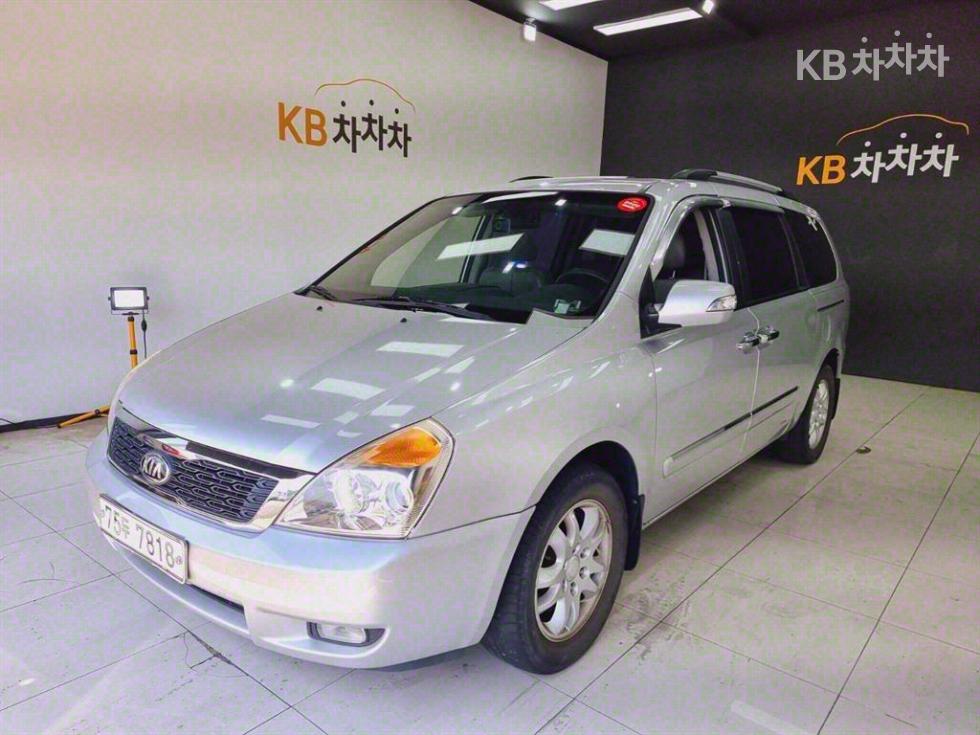 2013 kia carnival