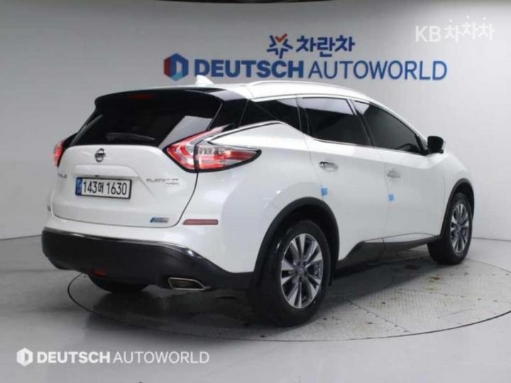 Nissan Murano 2.5 Hybrid Platinum 3