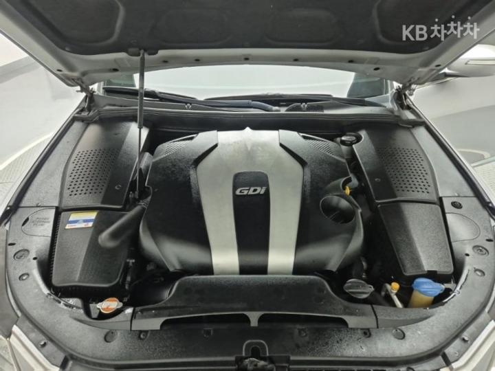 Hyundai Genesis BH330 LUXURY Base Type 6