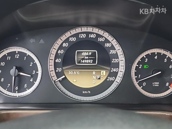 Mercedes-Benz E-Class New E300 Elegance W212 2009-2013 7