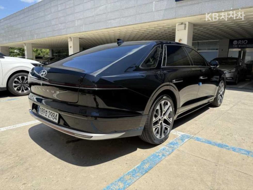 2025 - hyundai grandeur