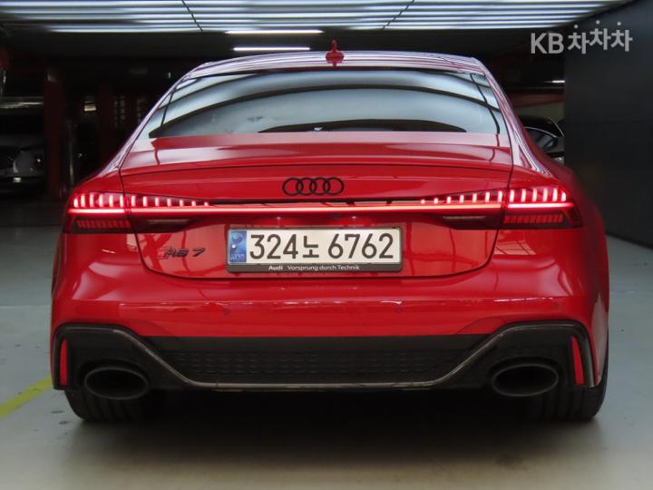 Audi RS7 4K8 4.0 TFSI Base Type 4