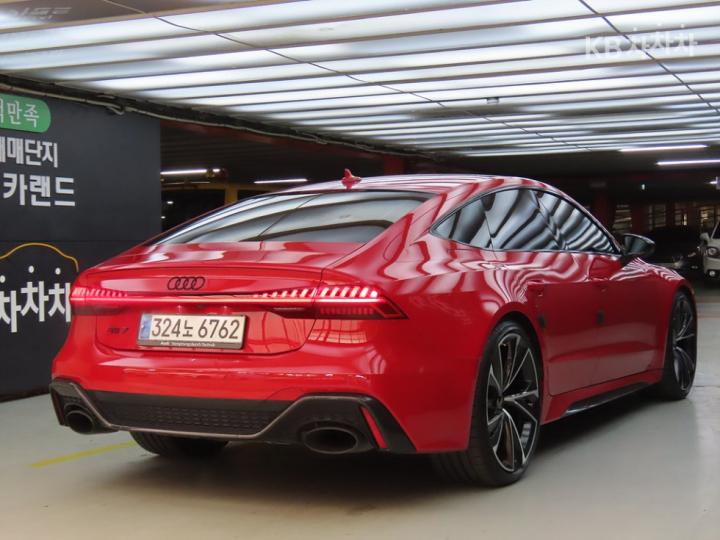 Audi RS7 4K8 4.0 TFSI Base Type 5