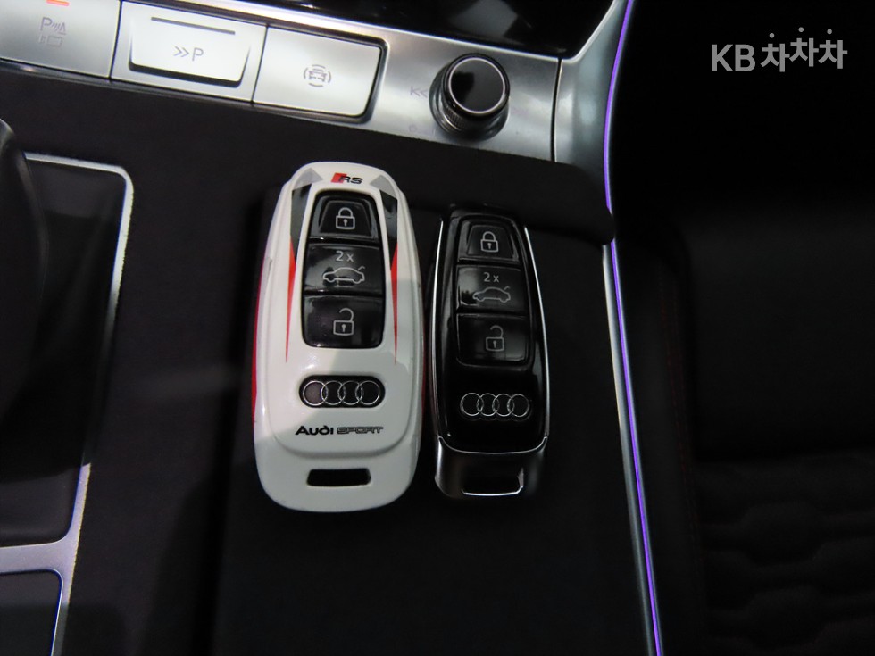 Audi RS7 — miniaturë 13