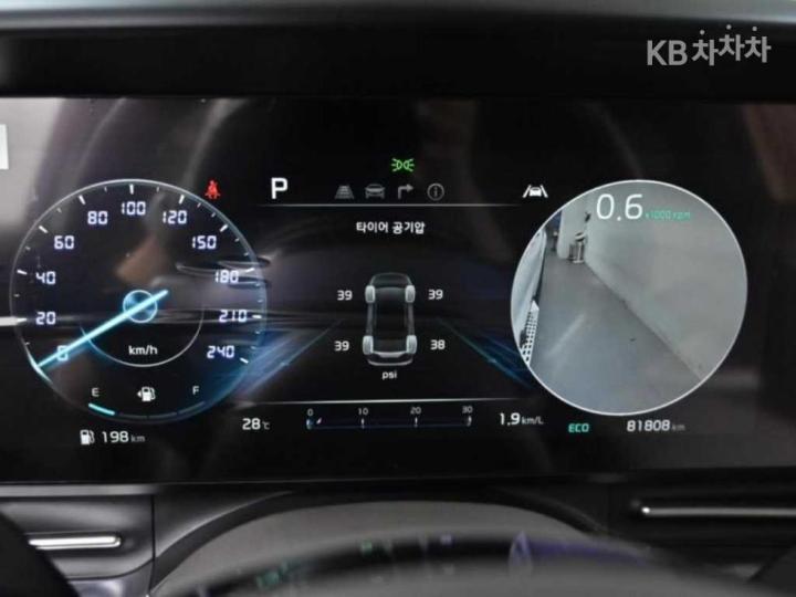 Kia Carnival High Limousine G3.5 GDI Signature 9