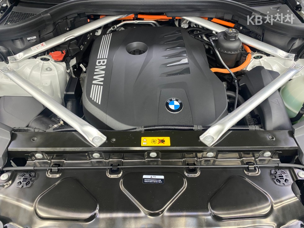 BMW X5 — miniaturë 6
