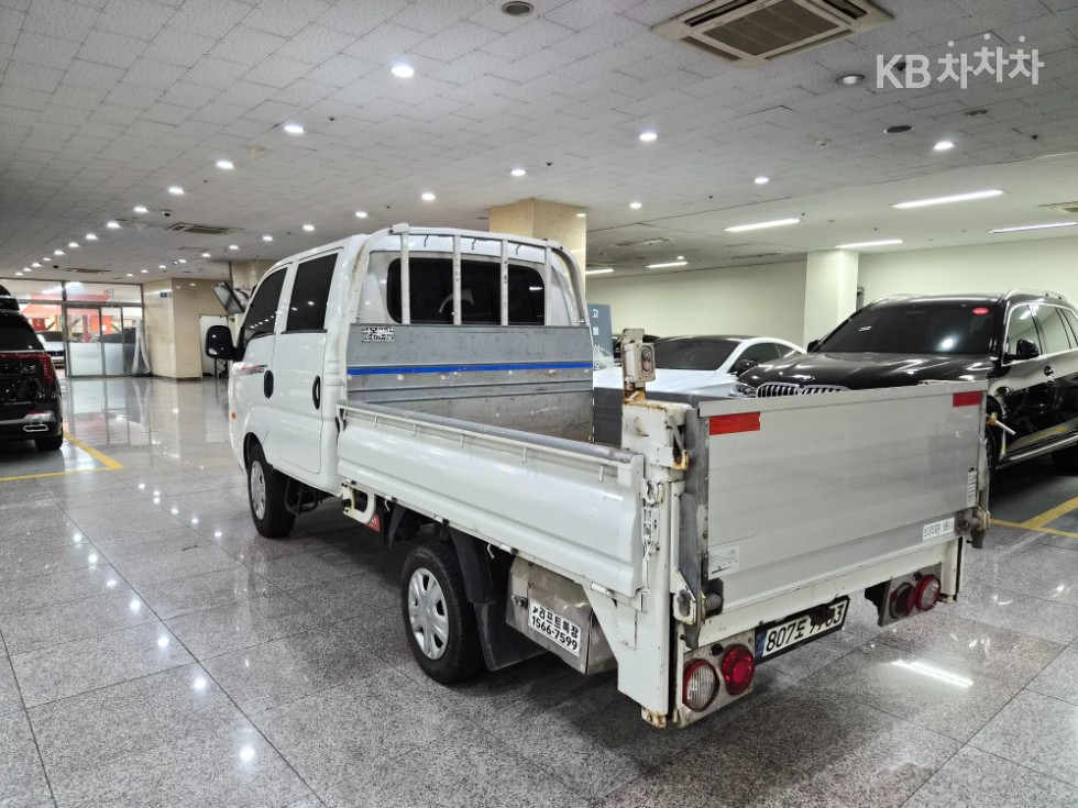 2022 - kia bongo iii