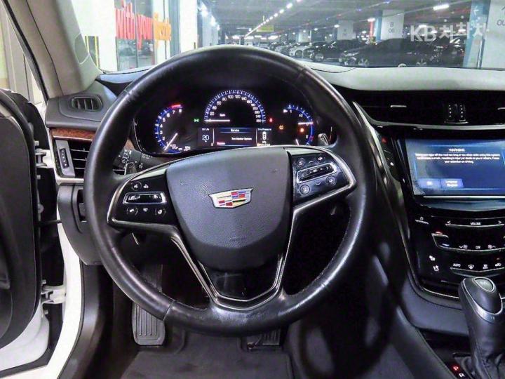 Cadillac CTS 2.0 Luxury 9
