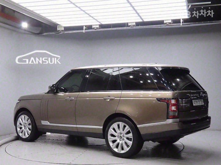 Land Rover Range Rover New 4.4 SDV8 Vogue SE 405 4