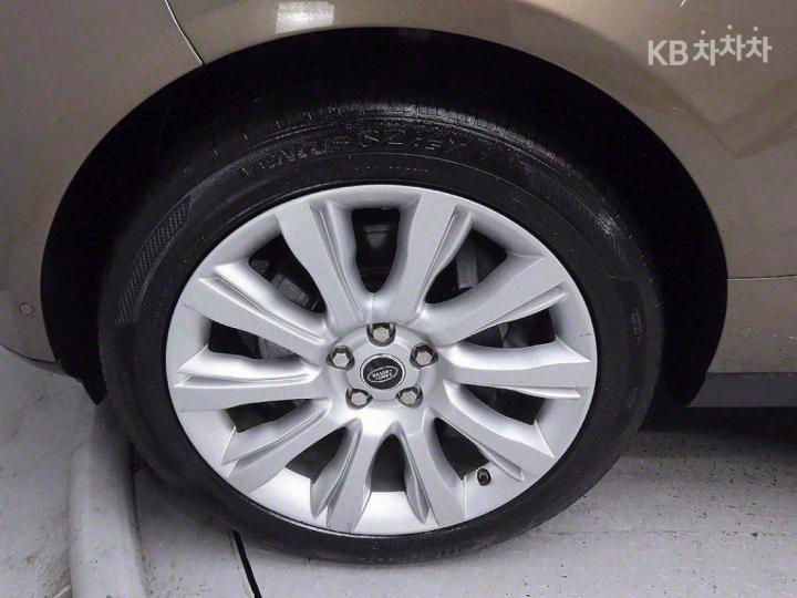 Land Rover Range Rover New 4.4 SDV8 Vogue SE 405 6