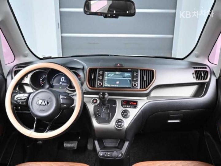 Kia Ray 1.0 LPI Prestige 8