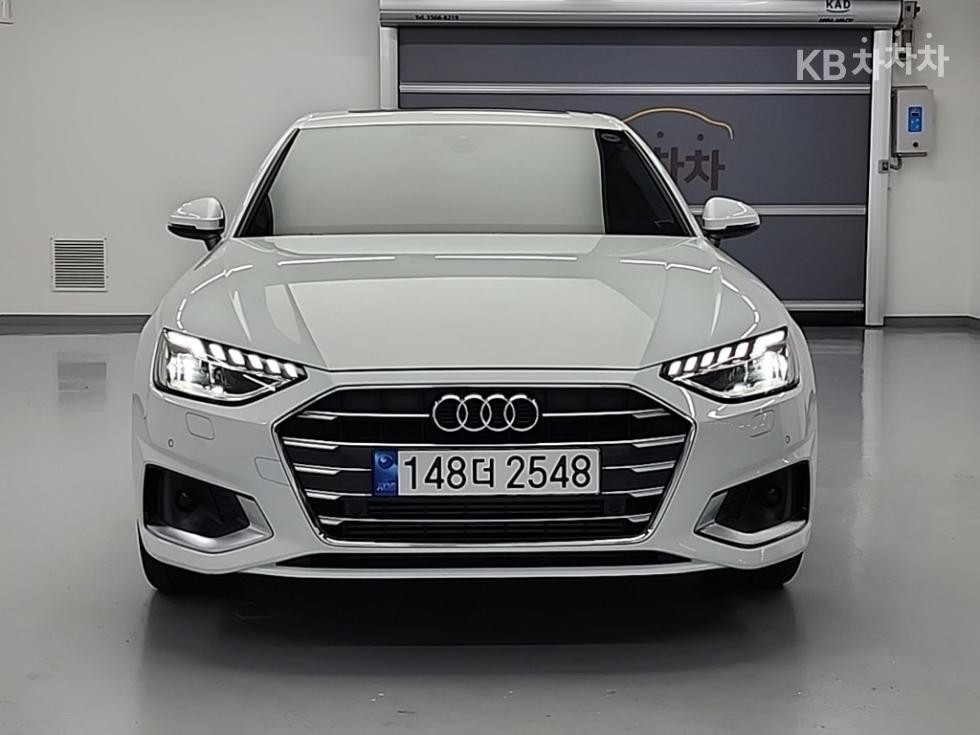 2021 Audi A4 (B9) photo