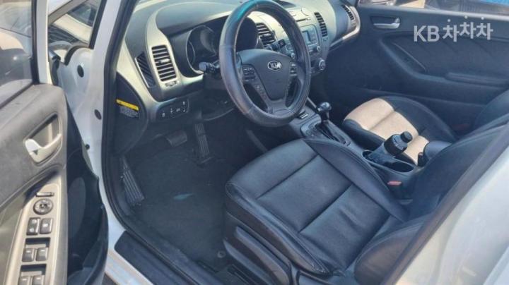 Kia K3 Diesel Luxury 4