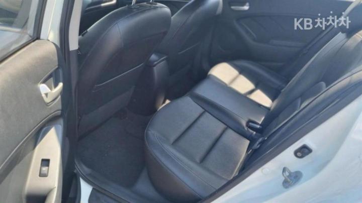 Kia K3 Diesel Luxury 5