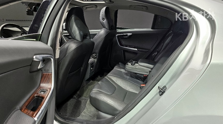 2011 - volvo s60