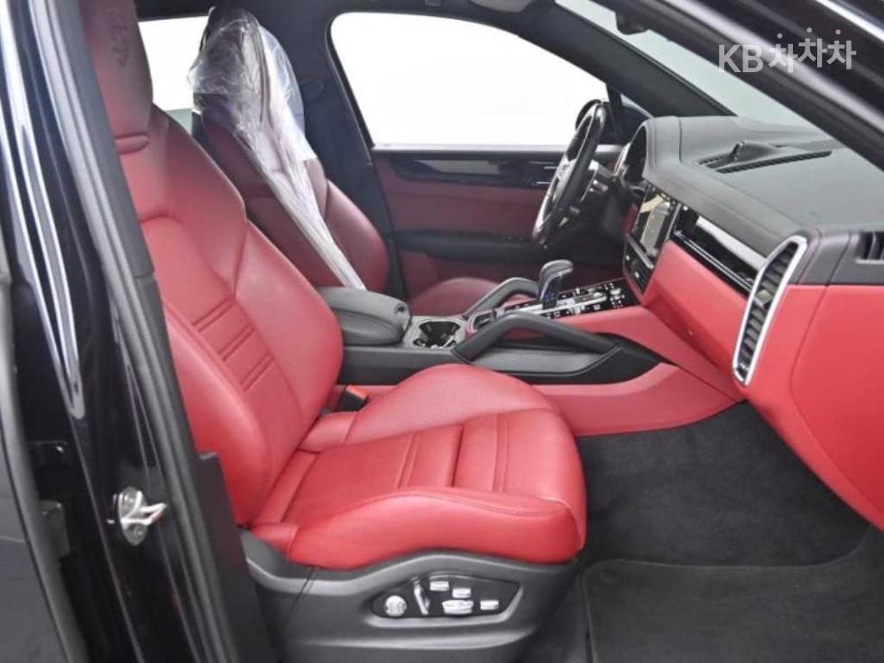 Porsche Cayenne — miniaturë 10