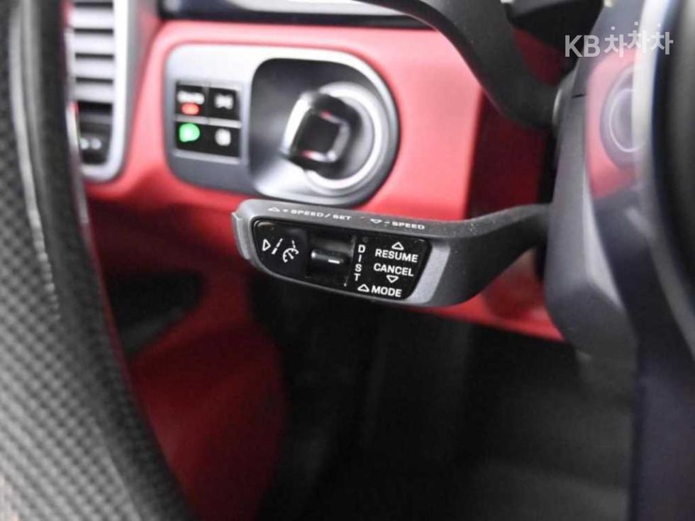 Porsche Cayenne — miniaturë 17