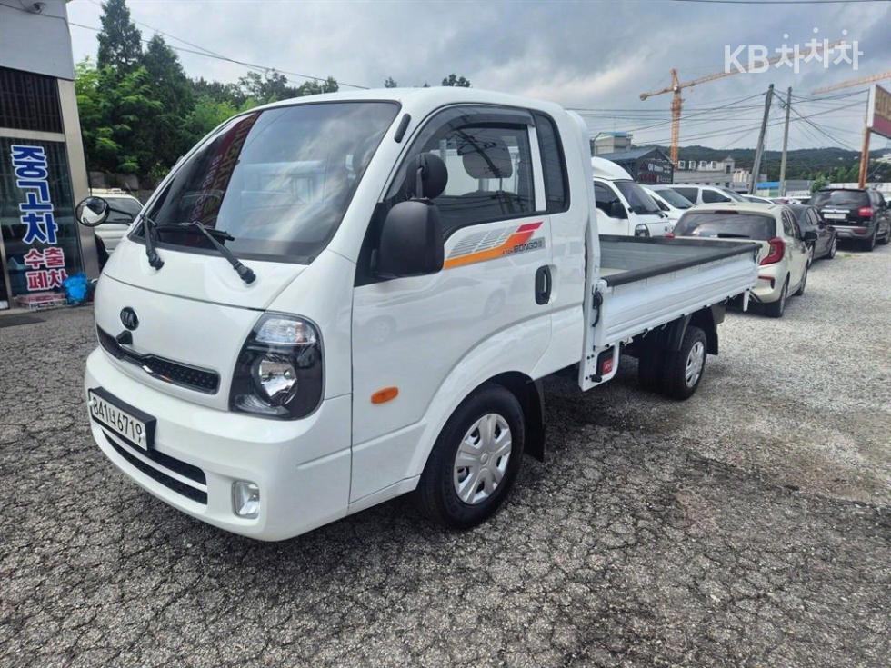 2019 - kia bongo iii