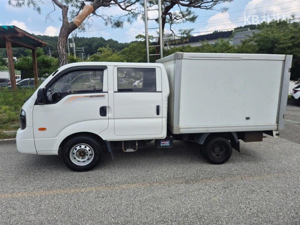 2016 - kia bongo iii