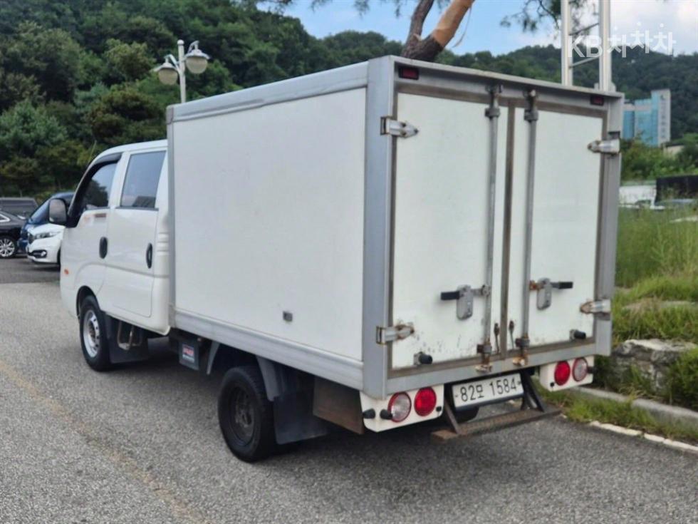2016 - kia bongo iii