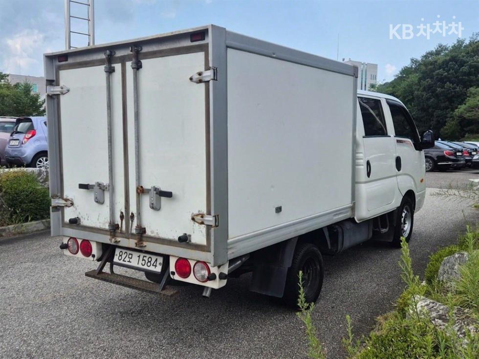 2016 - kia bongo iii