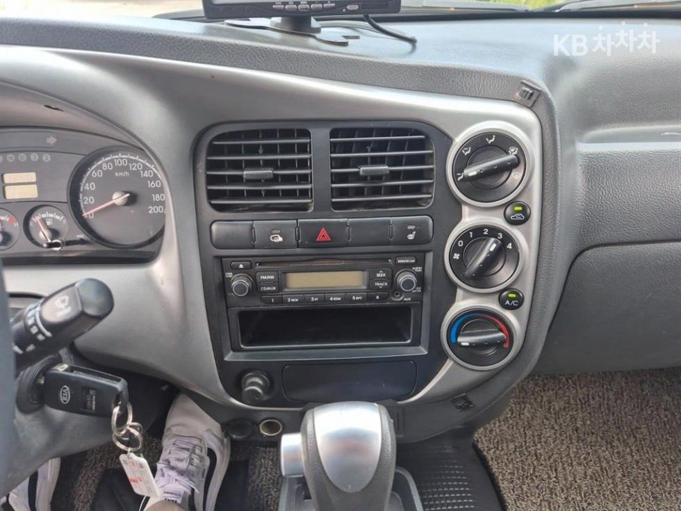 2016 - kia bongo iii