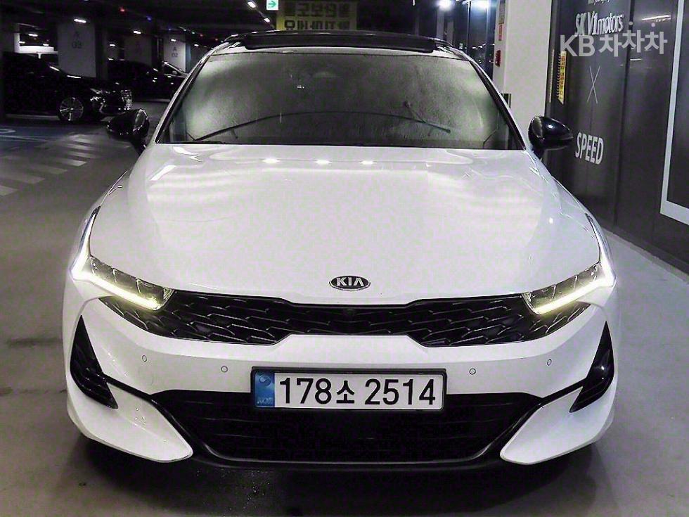 2021 - kia k5