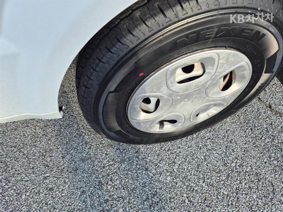 2014 - kia bongo iii