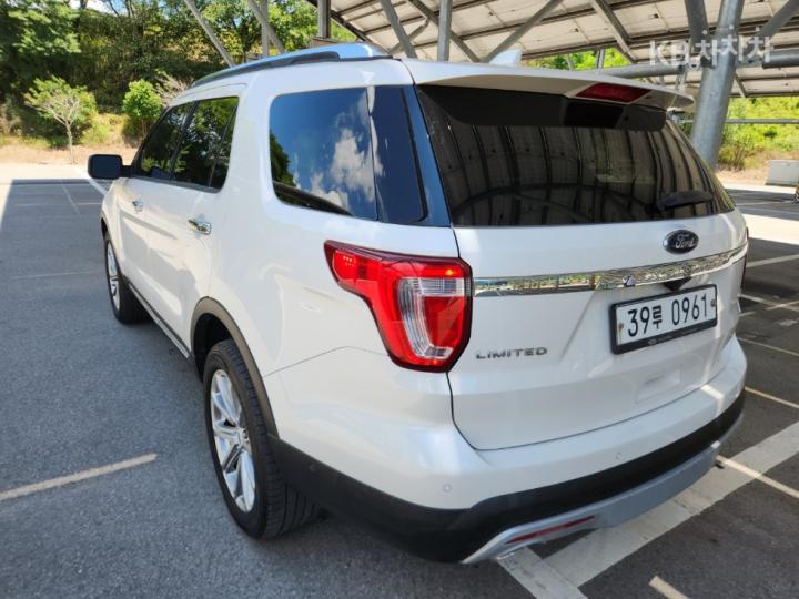 Ford Explorer New 2.3 EcoBoost 4WD Limited 8