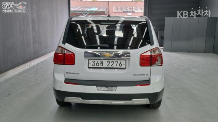 Chevrolet Orlando LT Premium 5