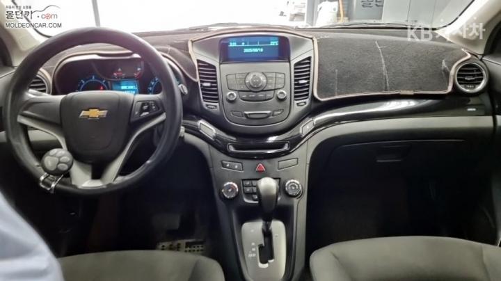 Chevrolet Orlando LT Premium 8