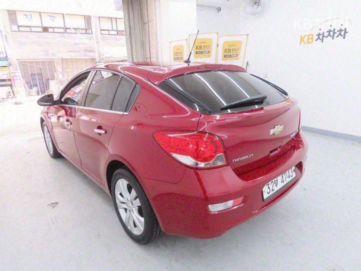 Chevrolet Cruze 5 2.0 LTZ+ Base Type 5