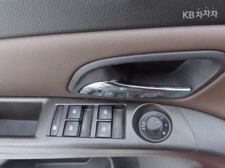 Chevrolet Cruze 5 2.0 LTZ+ Base Type 10