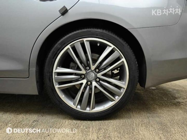 Infiniti Q50 2.2d Premium 6