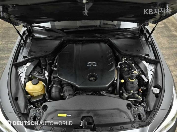 Infiniti Q50 2.2d Premium 7