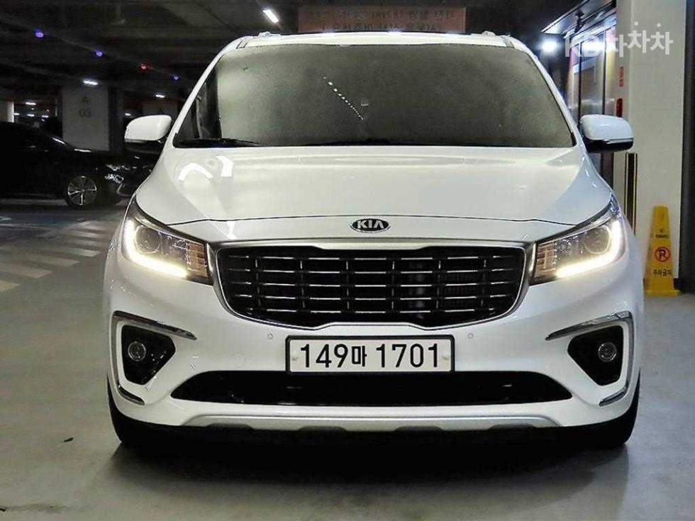 2019 - kia carnival