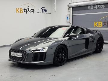 Audi R8 5.2 V10 Plus Coupe — foto 1