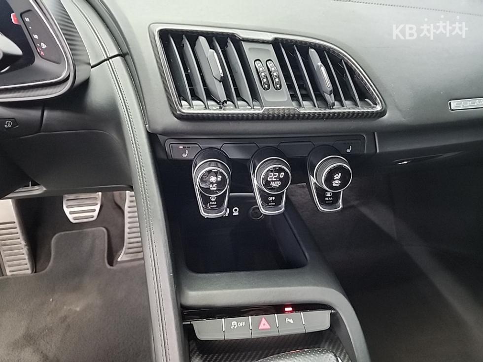 Audi R8 — miniaturë 10