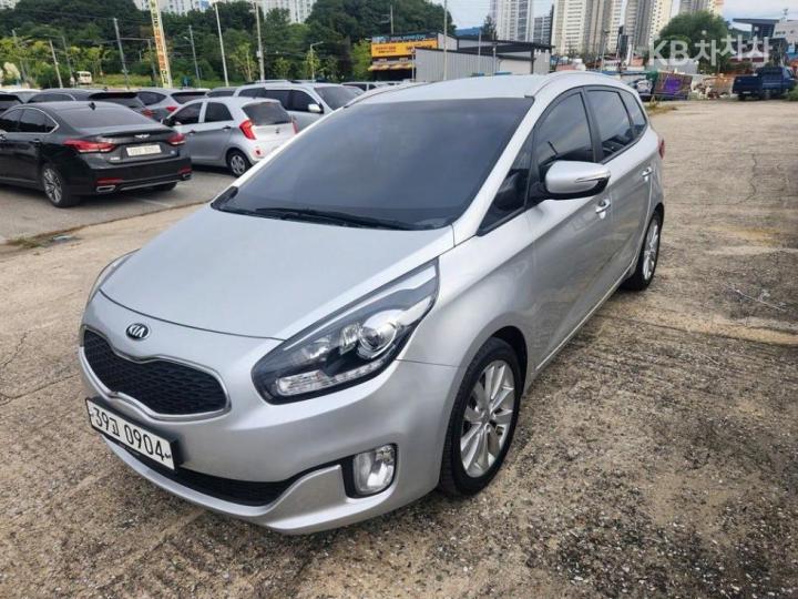 Kia Carens 1.7 VGT Prestige 2