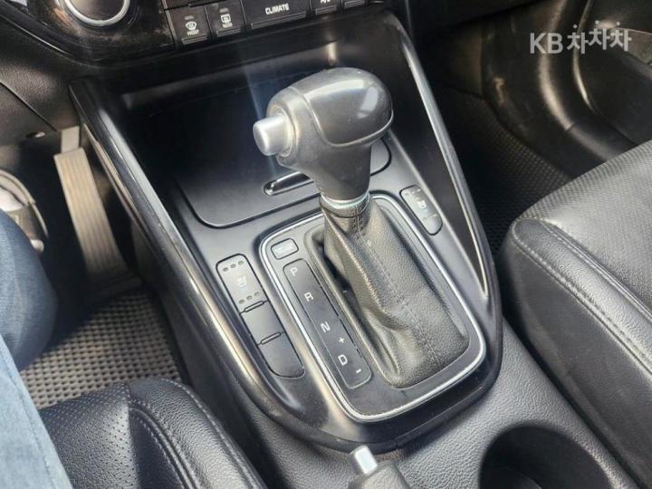 Kia Carens 1.7 VGT Prestige 10