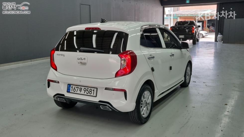 2022 - kia morning