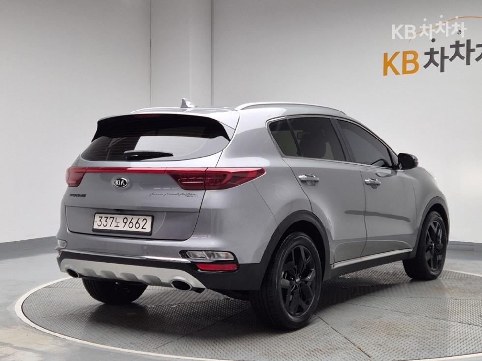 2020 - kia sportage