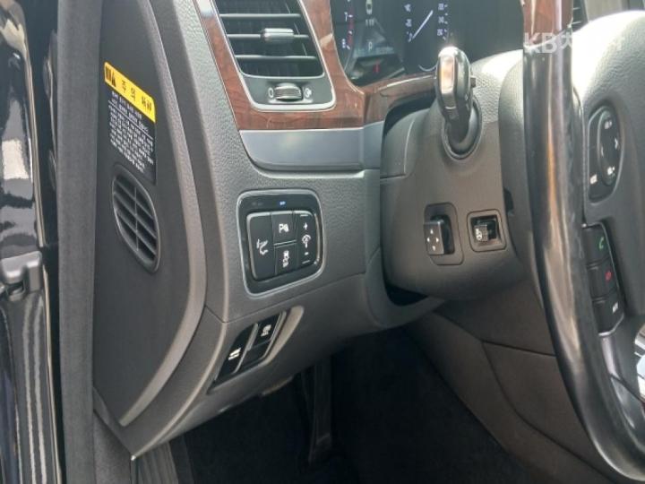 Hyundai Equus New VS380 Modern 10