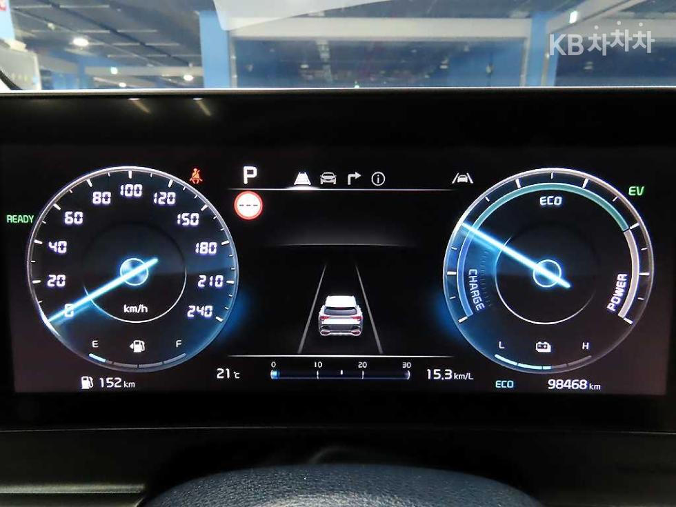 2022 - kia sportage
