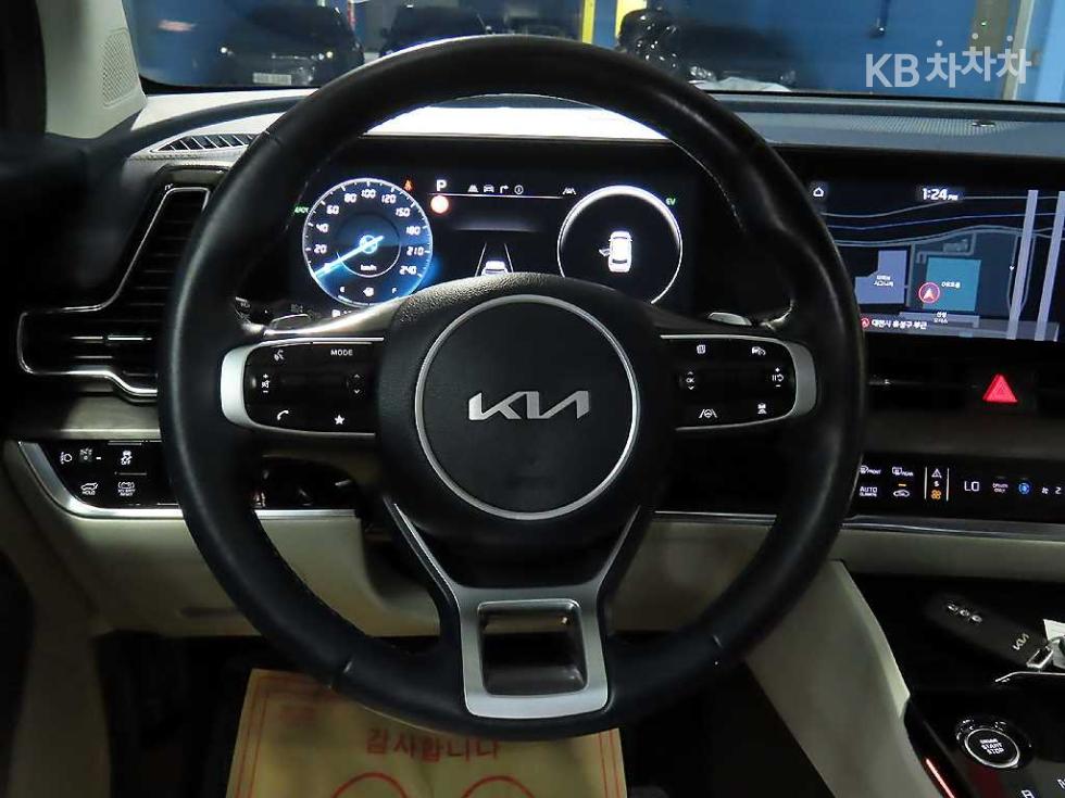 2022 - kia sportage