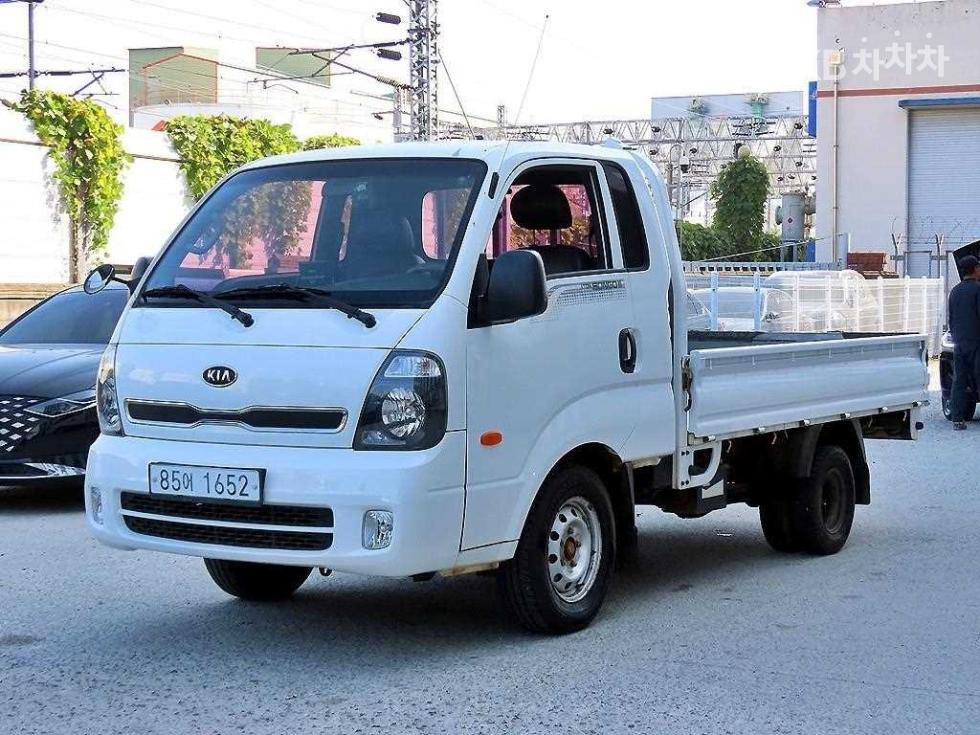 2013 - kia bongo iii