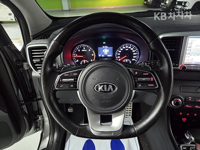 2020 - kia sportage