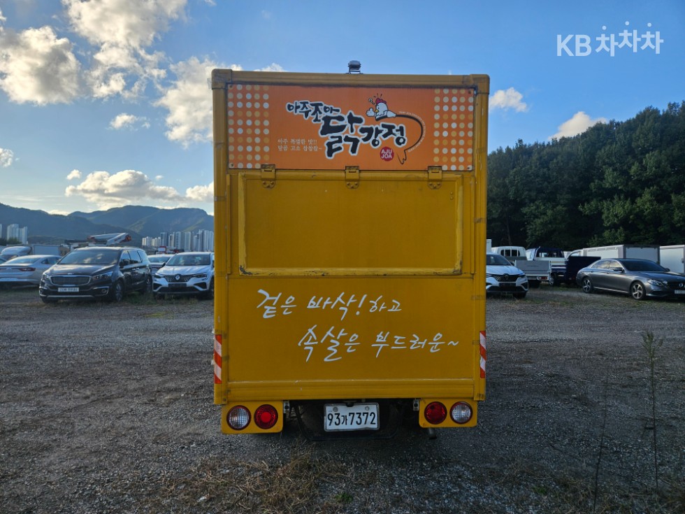 2011 - kia bongo iii