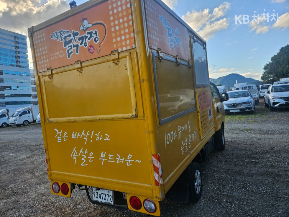 2011 - kia bongo iii